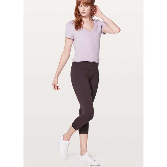 Lululemon Leggings Womens 4 Purple Wunder Under Crop III Full-On Luon 21" - Picture 1 of 13